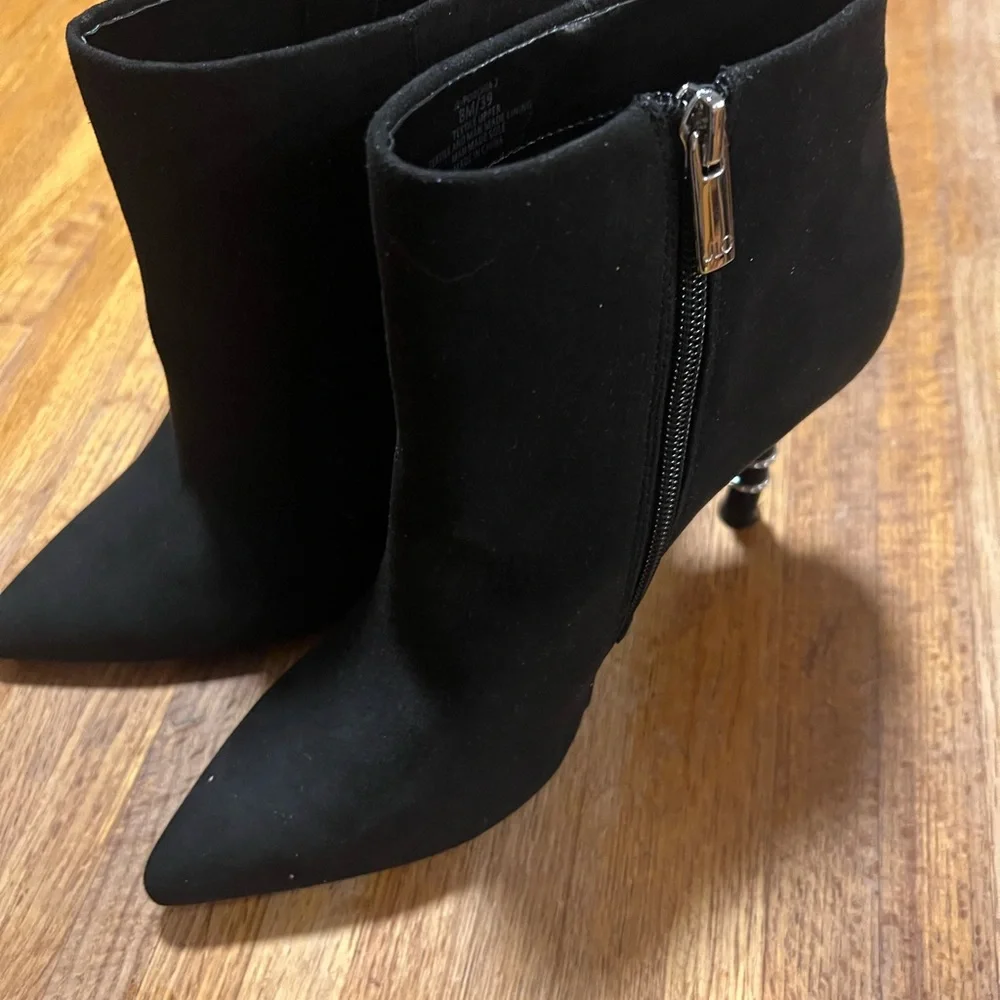 JLO JENNIFER LOPEZ-Porchia 2‎ Bootie 8M